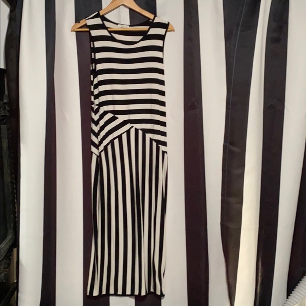 Bar III black and white stripped pencil dress